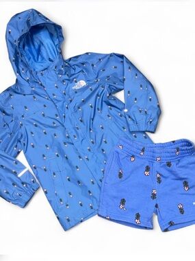 The North Face Kids Blue Floral Hooded Rain jacket and shorts Set